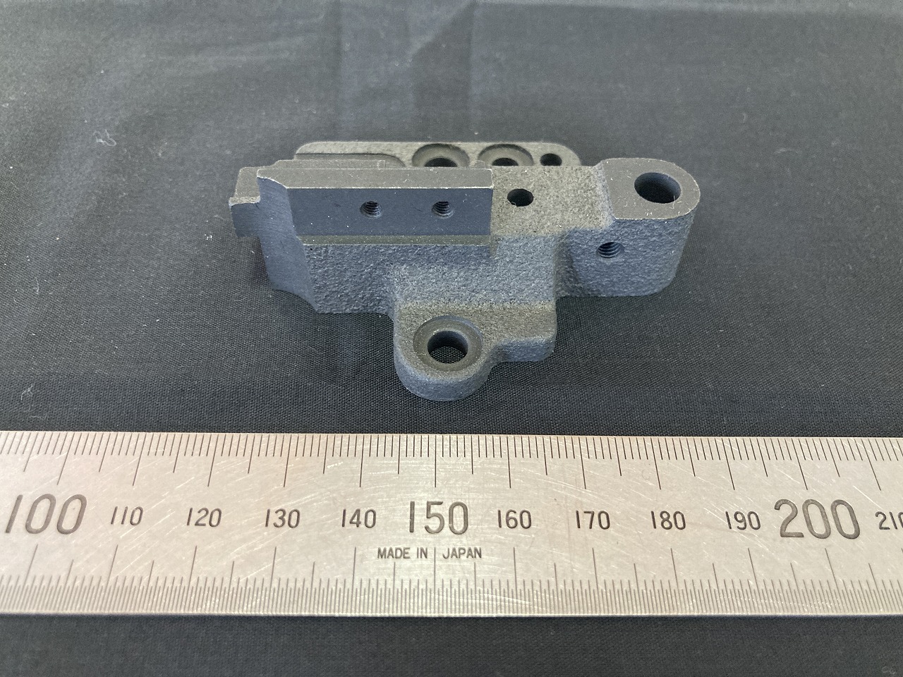 産業機械用ヒンジ受け